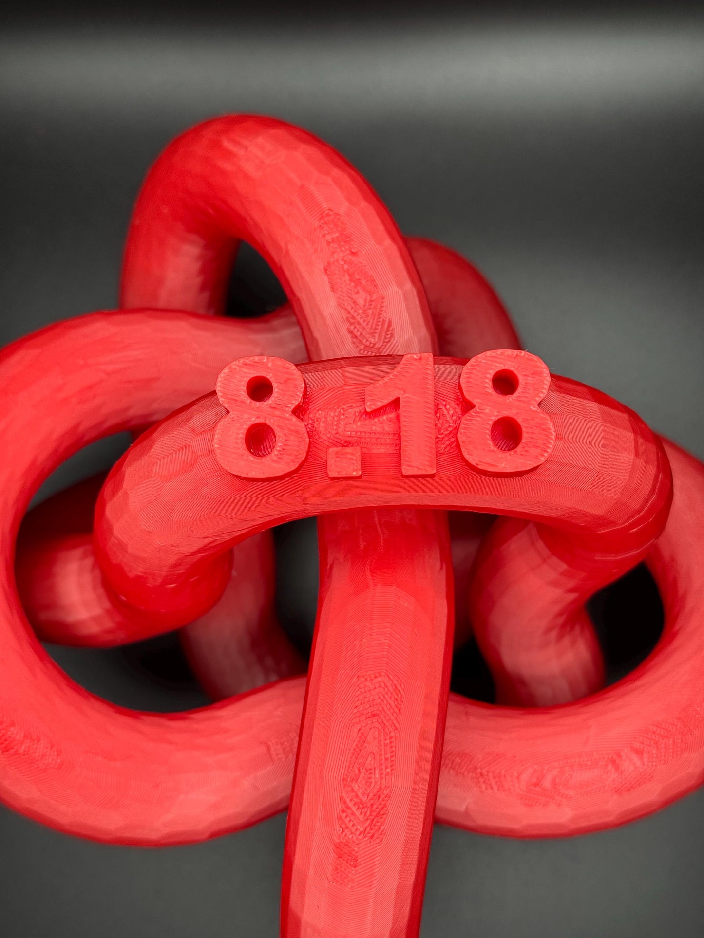 3D Printed 8-18 Knot Art Sculpture - Unique Gift for Home Decor, Modern Art, Desk Ornament, Handmade Decorative Piece