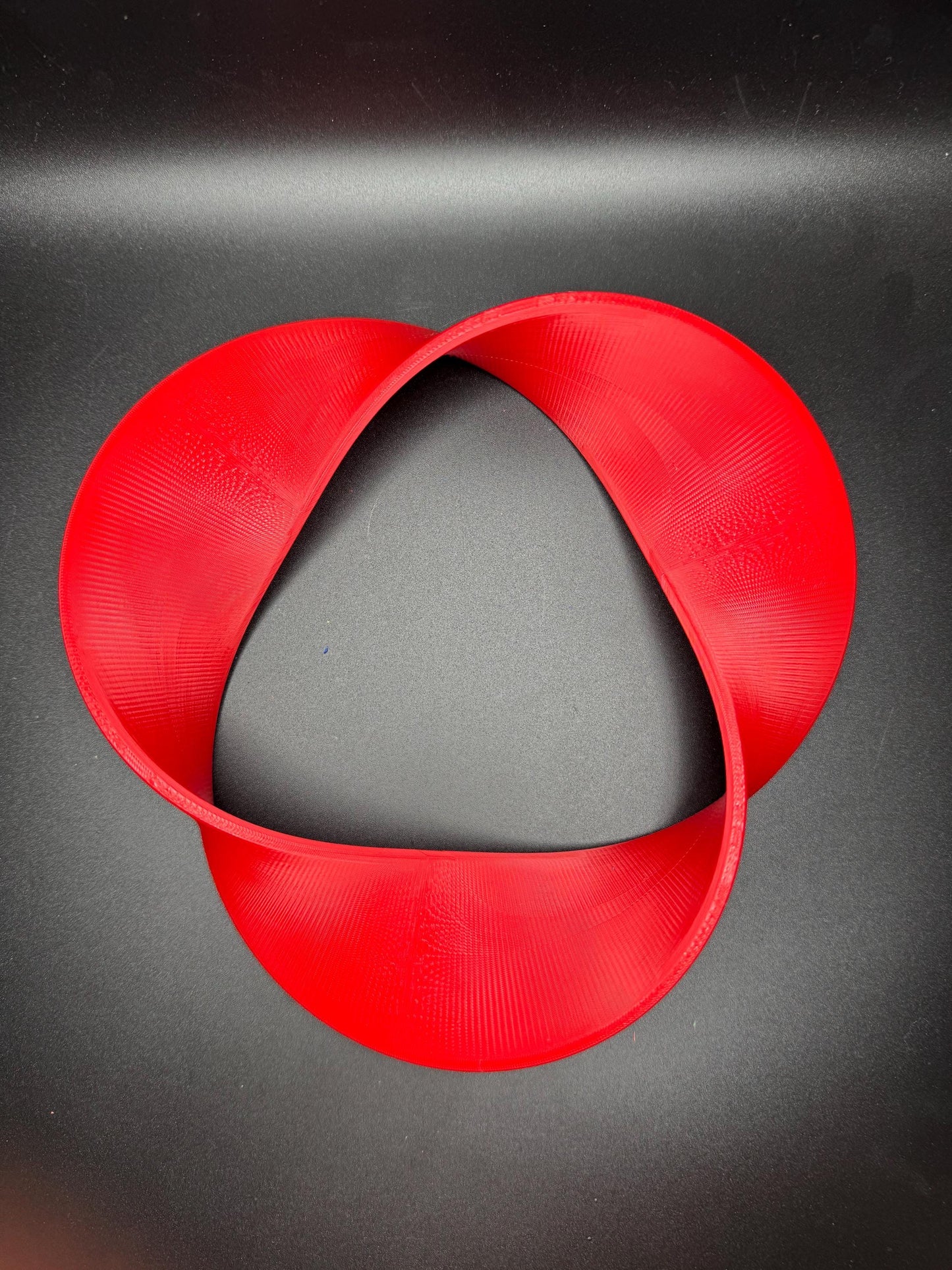 Triply Twisted Mobius Decor Ring - 3D Printed Stylish Accent for Bookshelves, Tables & Cabinets, Modern Home Decor