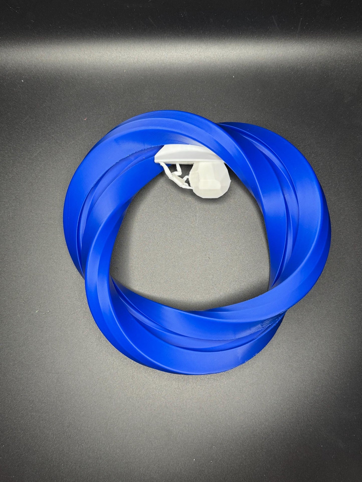 Sisyphos On Mobius Decor Ring - 3D Printed Stylish Accent for Bookshelves, Tables & Cabinets, Modern Home Decor