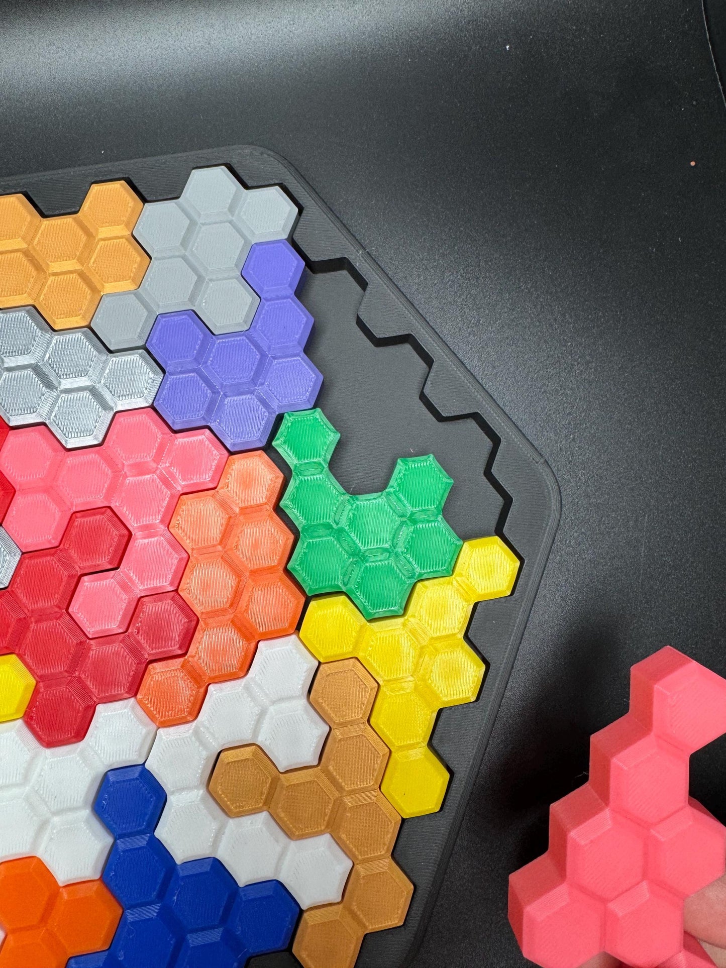 Hexagon Puzzle Brain Teaser - Difficult 3D Printed Puzzle, Brain Teaser for All Ages, 22 Unique Pieces & Hexagon Base - Large 255x225mm Game