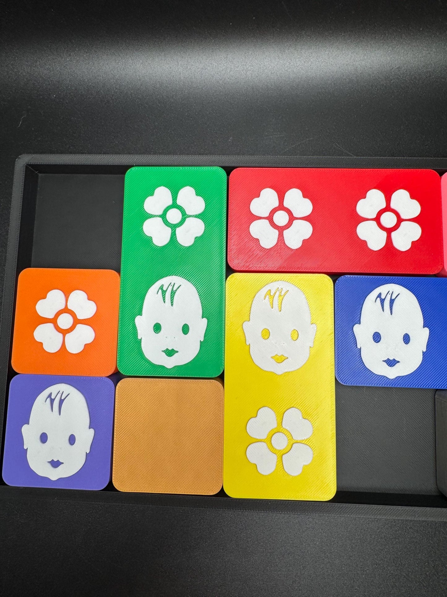 Line Up the Quinties Sliding Puzzle - Vintage 1940s Classic Modern Game, Brain Teaser & Home Decor, Perfect Gift for All Ages