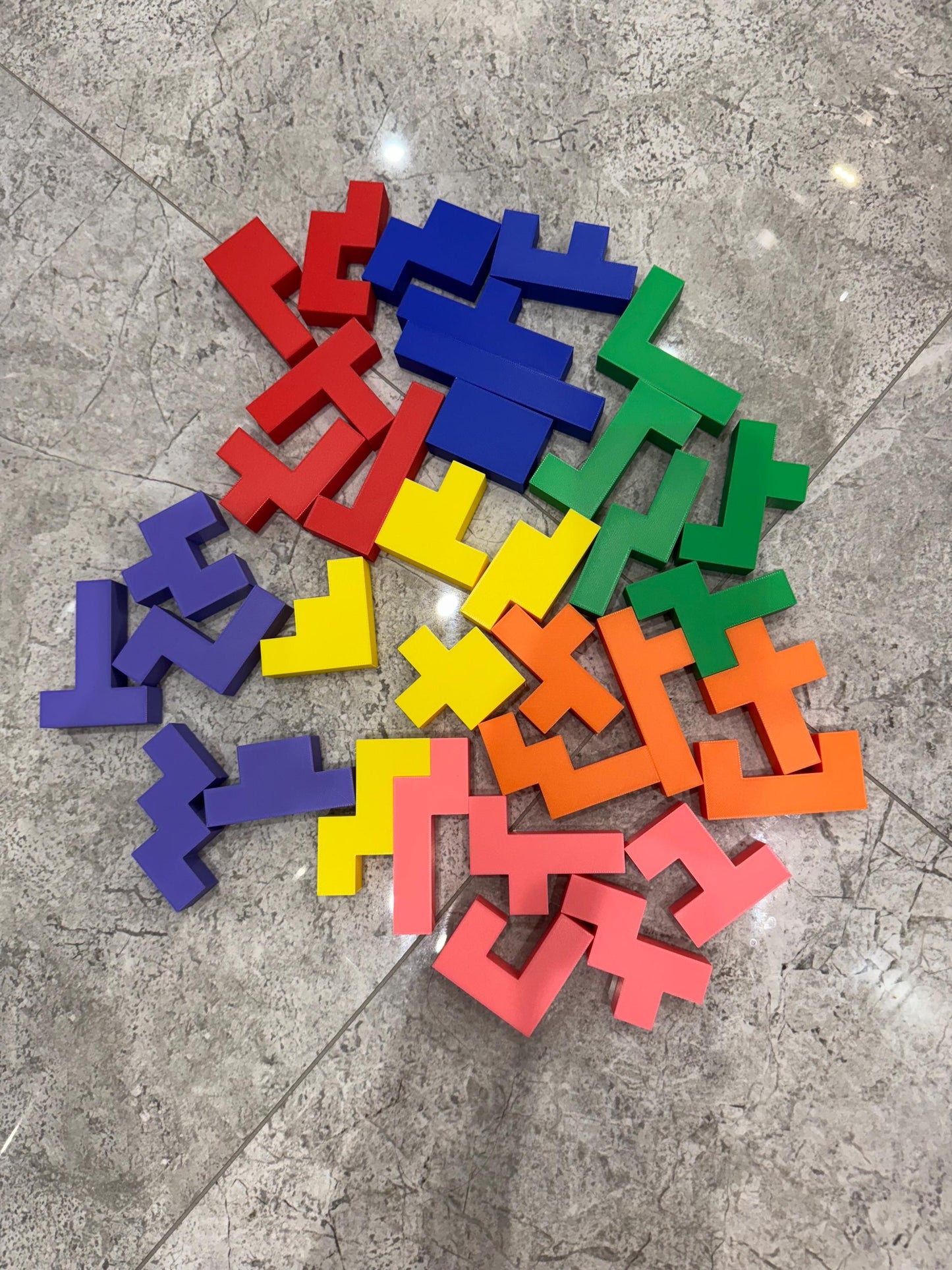 Hexomino Puzzle - 35 Unique 3D Printed Pieces, Fun Mind Challenge Gift for Kids & Teachers, Create Unique Shapes 28x28cm