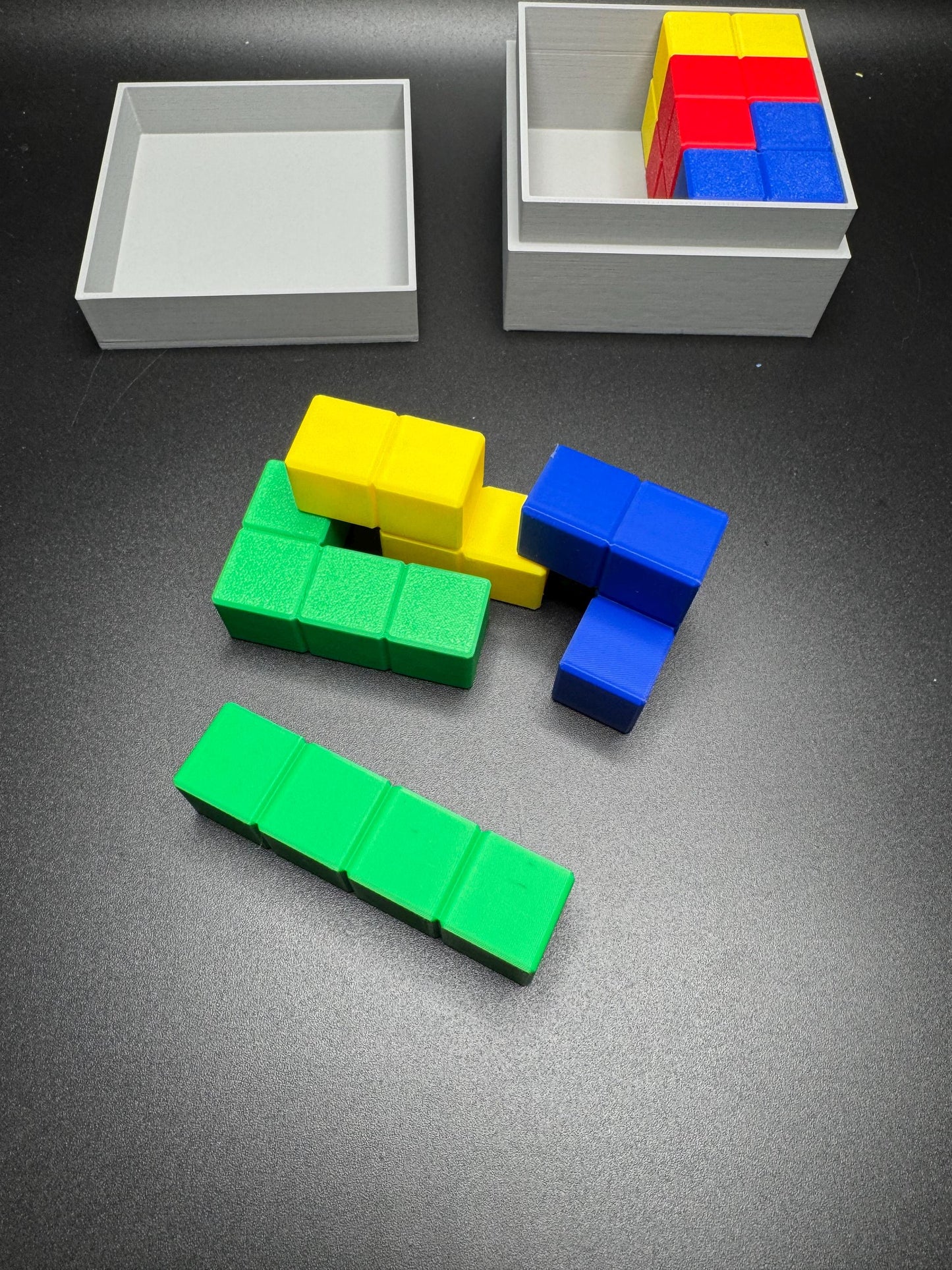 Tetracube Puzzle - 8 Unique Pieces - Fun STEM Learning Tool & Gift for Puzzle Lovers - High Quality 3D Print in Box