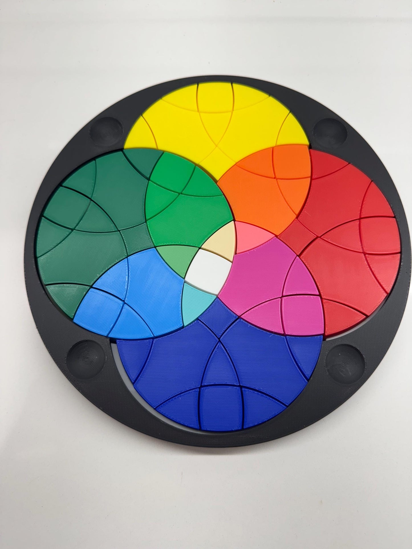 Chromatic Circle Puzzle - Color Alignment Game, Rotating Circles Like Rubik's Cube, Brain Teaser & Fun Challenge! Perfect Gift for Kids