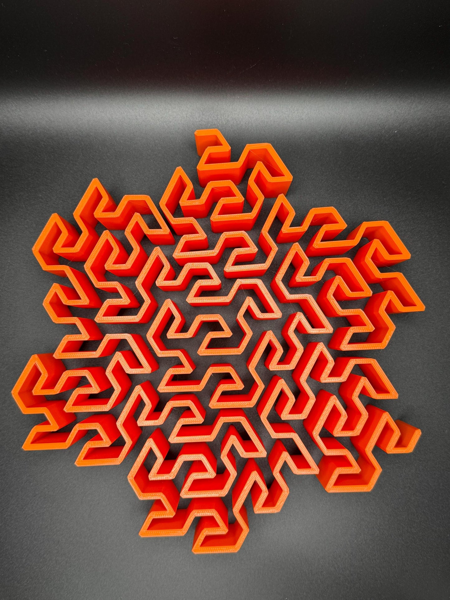 Gosper Curve Puzzle - Fractal Art for Home Décor, Unique Mathematical Gift, Educational Toy & Brain Teaser for Adults and Kids - 3D Printed