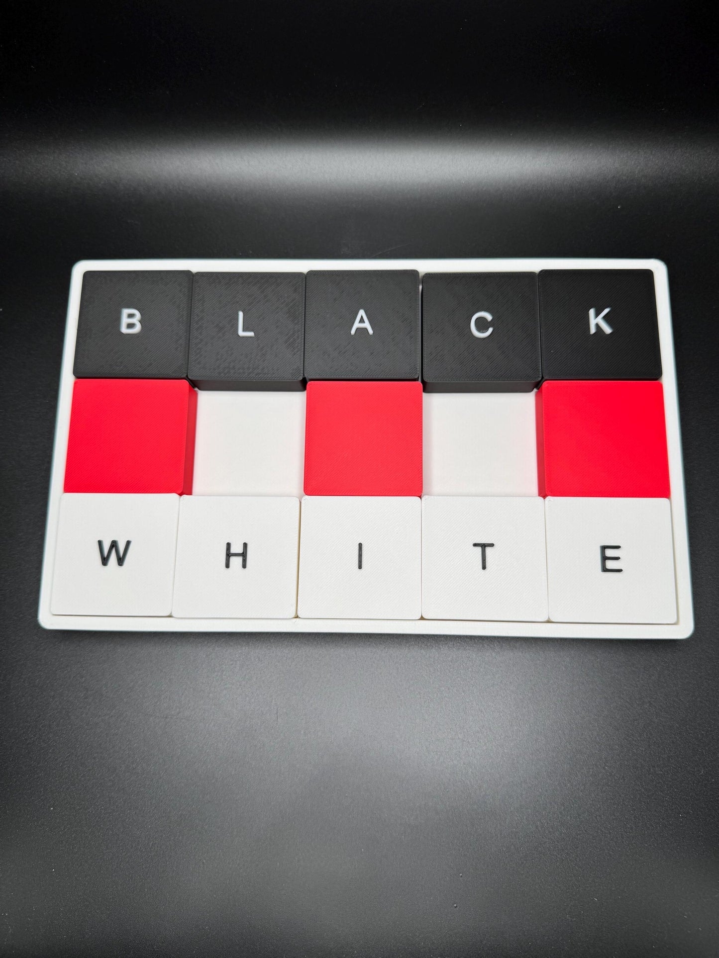 White and Black - Modern Recreation of a Classic Sliding Puzzle - Large 3D Puzzle 25x15cm, Sliding Piece Challenge - Swap the 2 Colors