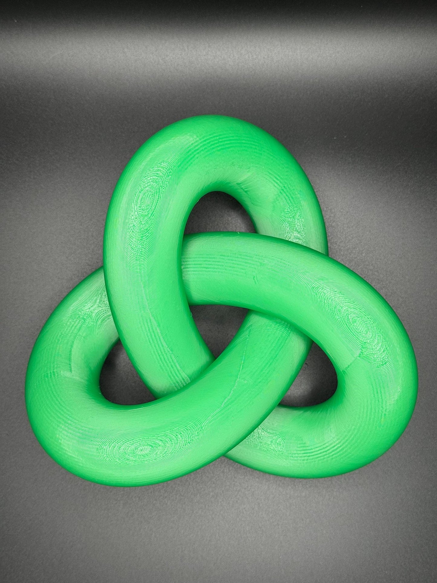 3D Printed Trefoil Knot - High Quality Gift for Teachers, Him or Her - Unique Decorative Art Piece