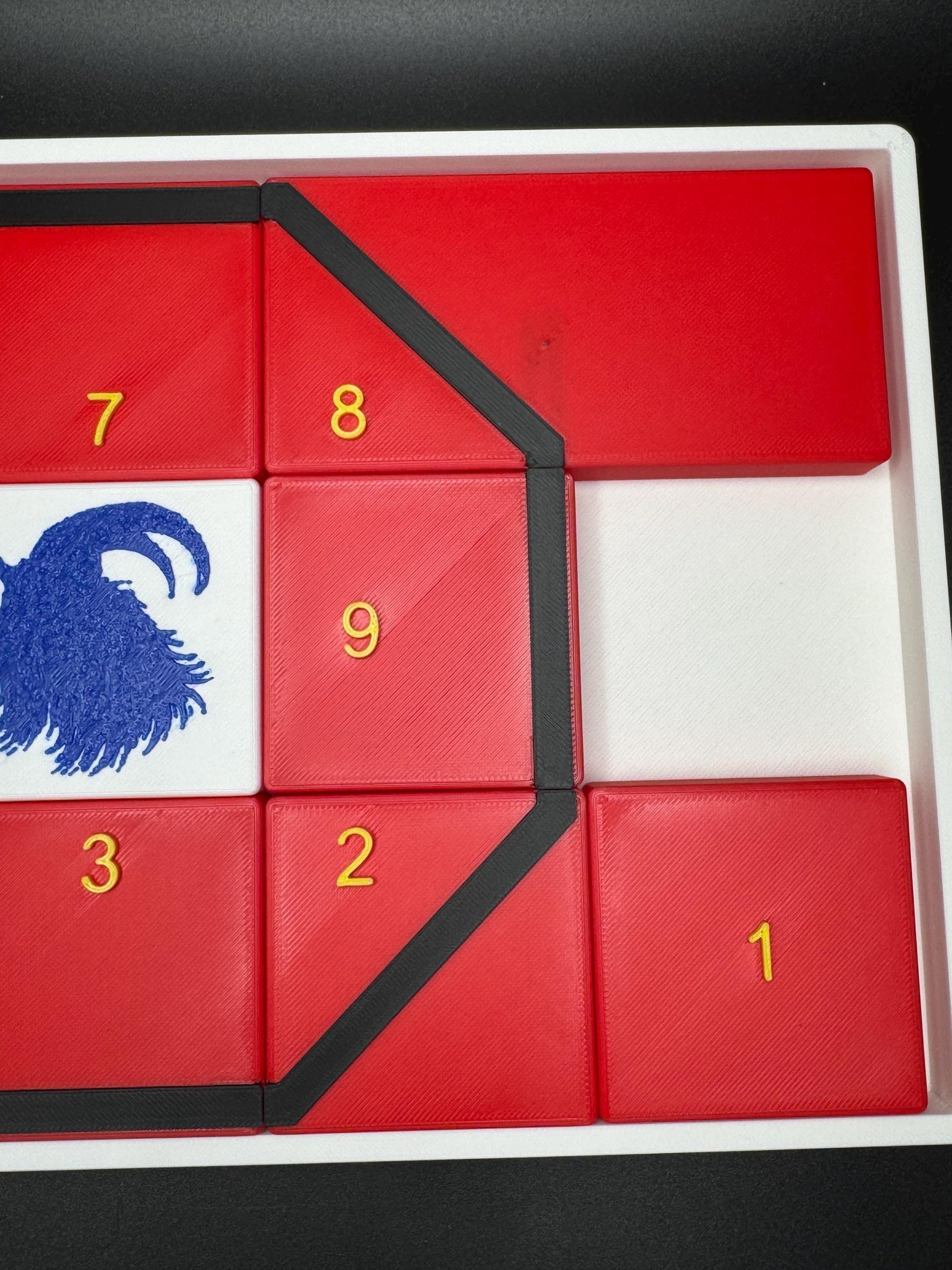 Get My Goat Puzzle - Modern Recreation of 1914 Sliding Puzzle - Large 3D Puzzle 25x19cm, Sliding Piece Challenge, Get the Goat in the Square