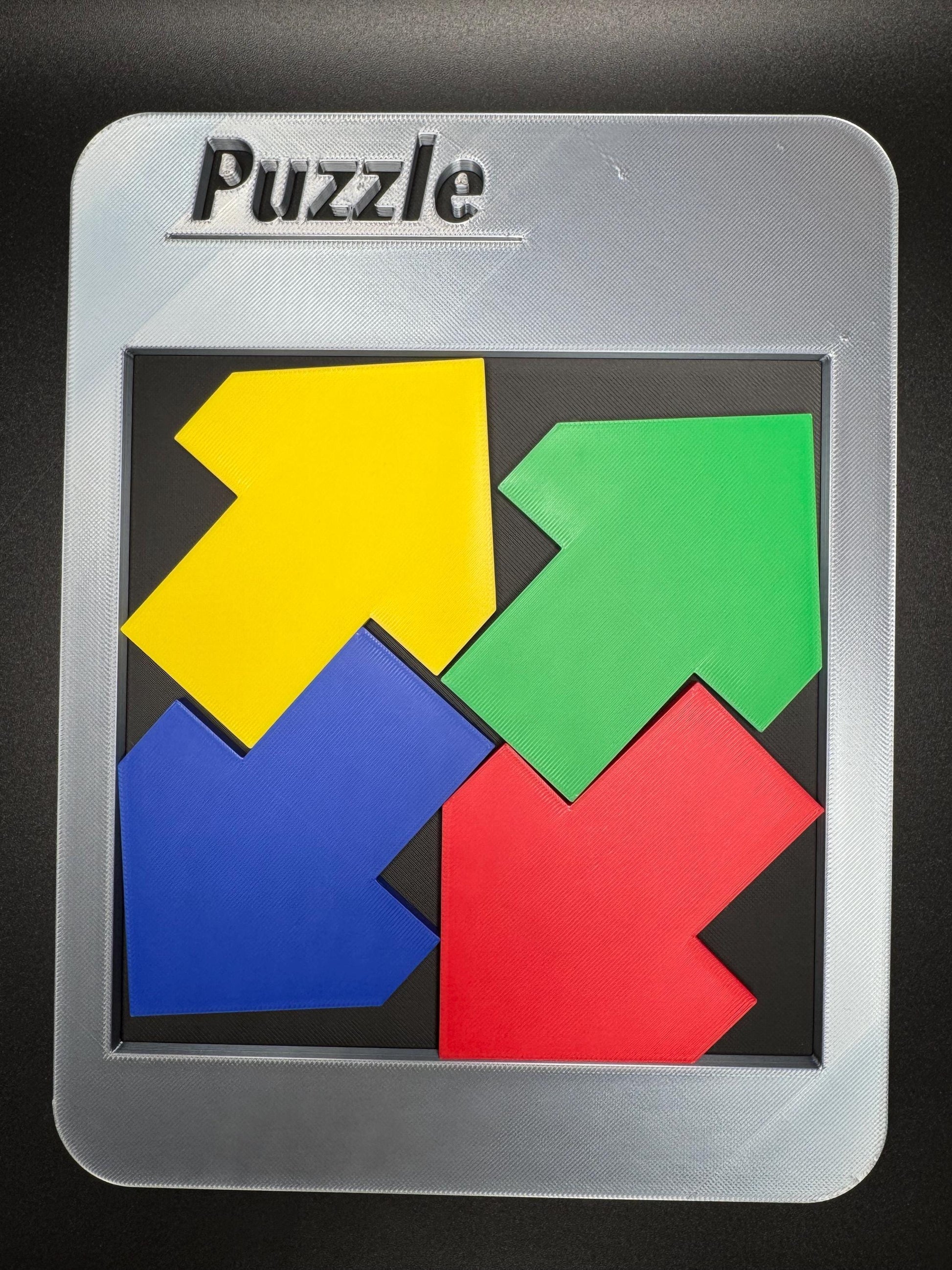 4 Arrow Puzzle - STEM Learning Tool, 3D Printed Puzzle for All Ages, Fit Arrows in Tray, Easy & Difficult Versions, Great Gift Idea 24x19cm