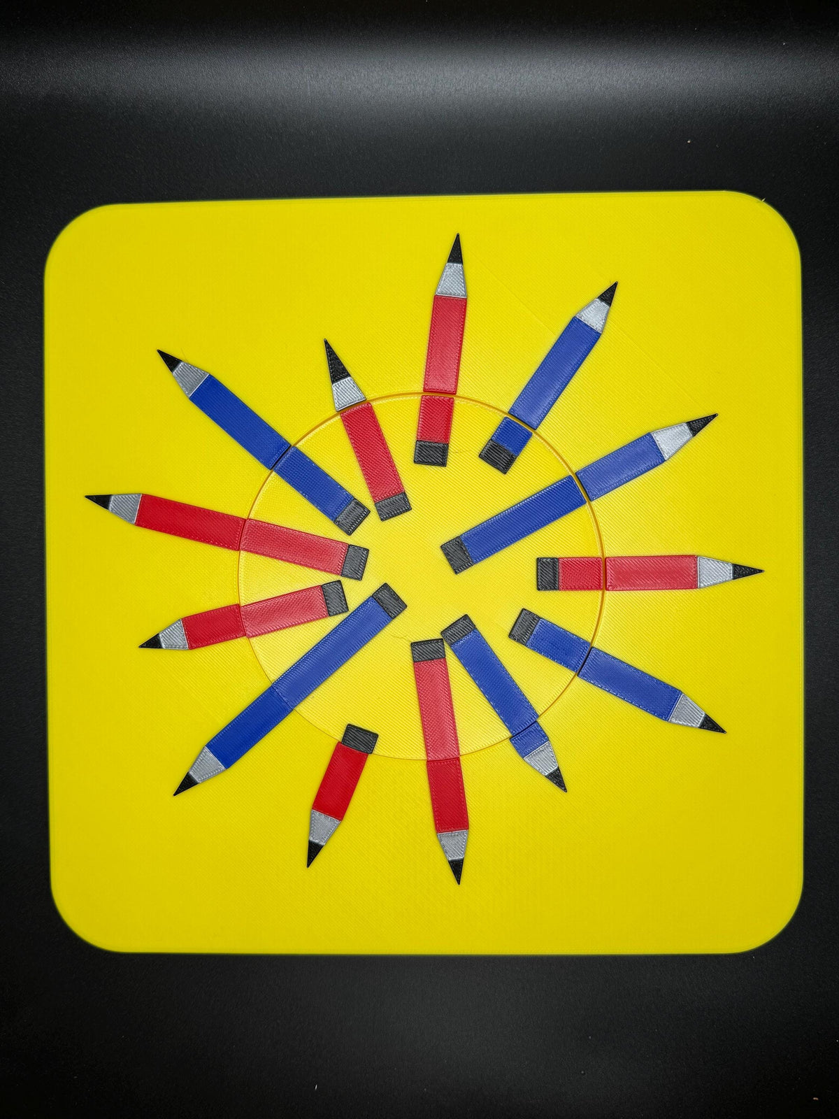 Disappearing Pencil Puzzle - 6 or 7 Pencils? Magic Shifting Puzzle, 3D Printed Fun Toy for All Ages, Engaging & Unique Classroom Game