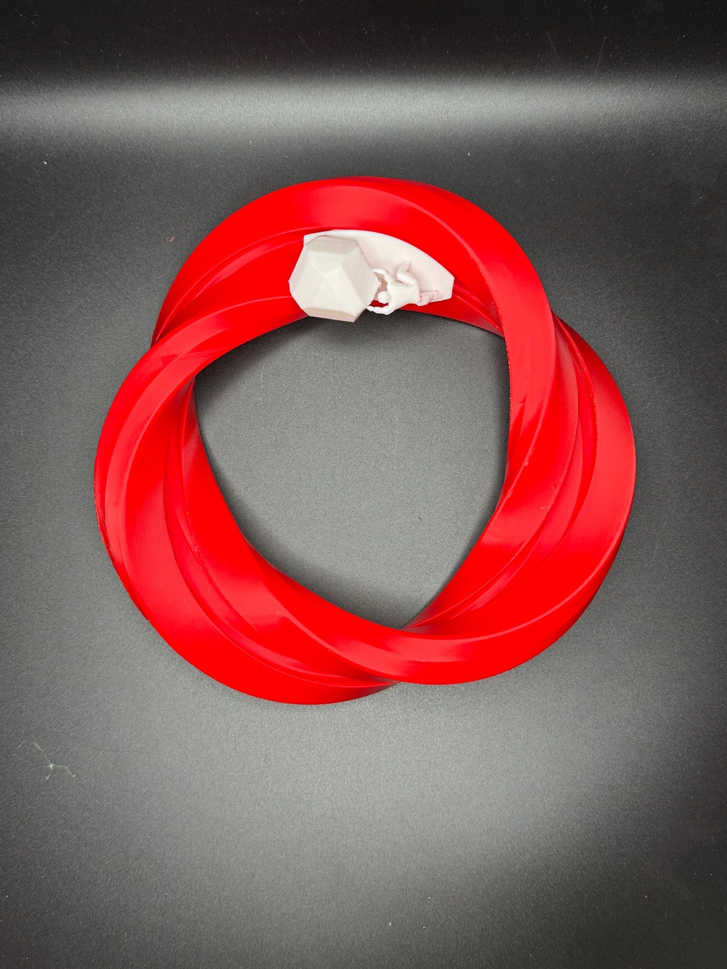 Sisyphos On Mobius Decor Ring - 3D Printed Stylish Accent for Bookshelves, Tables & Cabinets, Modern Home Decor