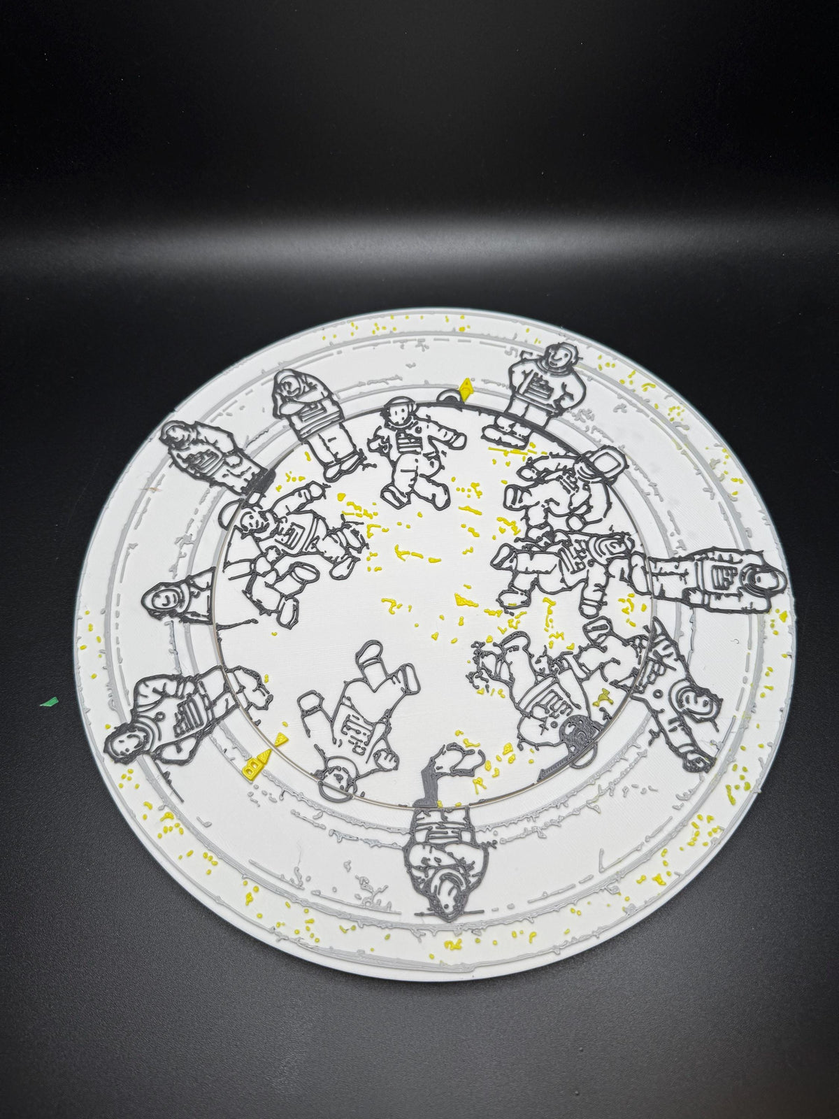 The Missing Astronaut Puzzle - Classic Optical Illusion, Unique Home Décor & Gift Idea, 14 or 15 Astronauts?