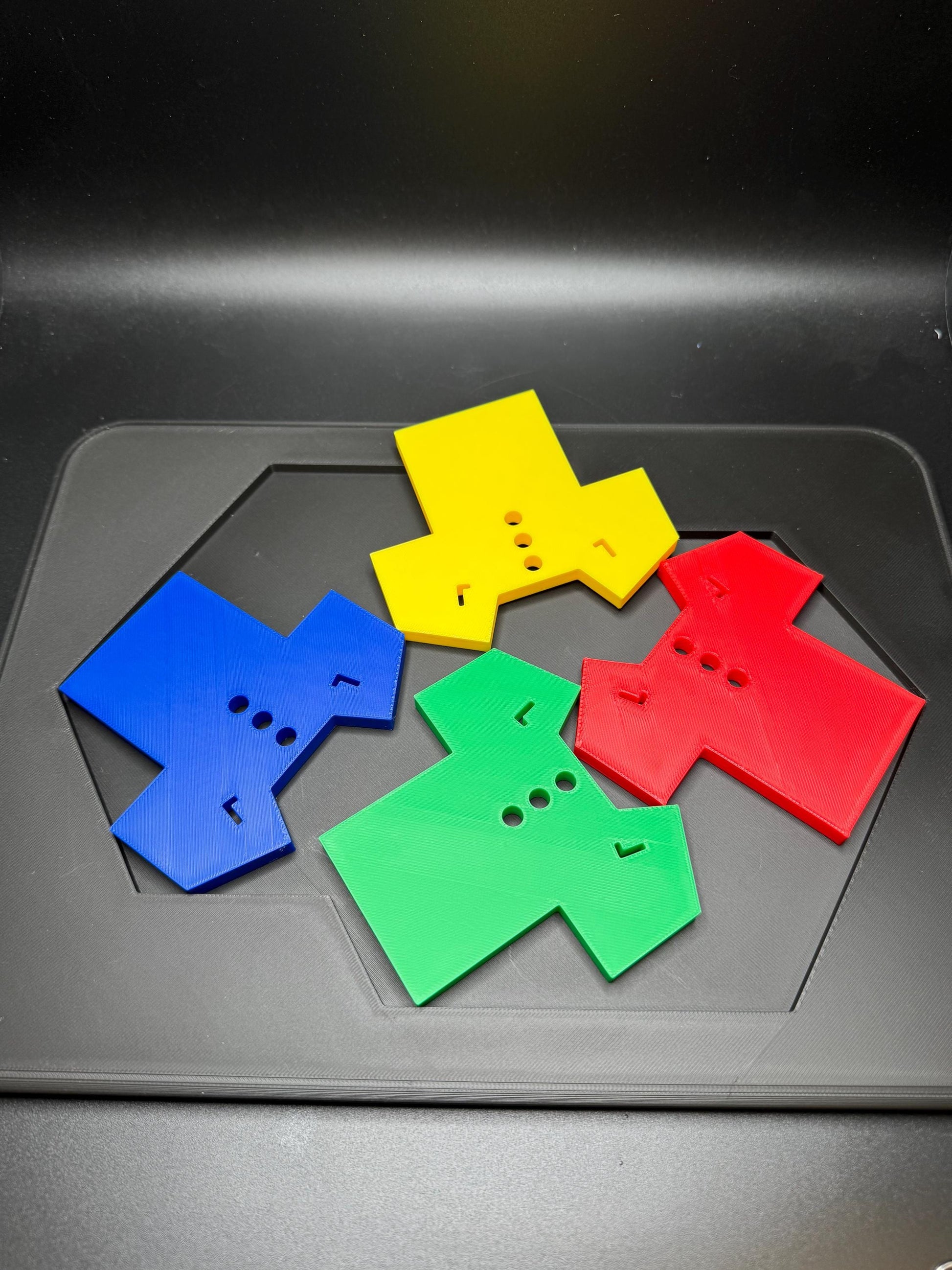Four Pieces Clothing Puzzle Game: Fit All 4 T-Shirts in Frame Challenge, Fun & Unique Brain Teaser Gift