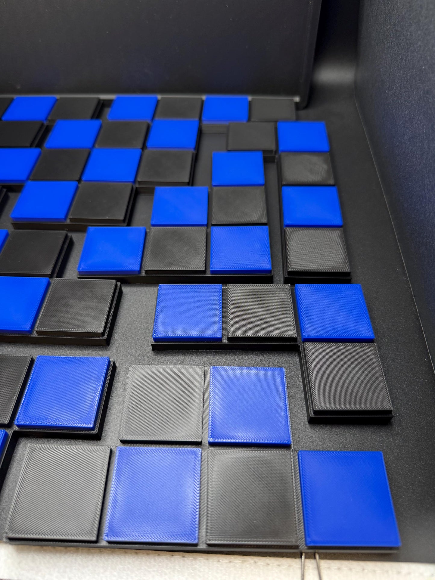 Checkerboard Puzzle 12 Pieces - Modern 3D Printed Classic 1920s Brain Teaser & Family Game Gift