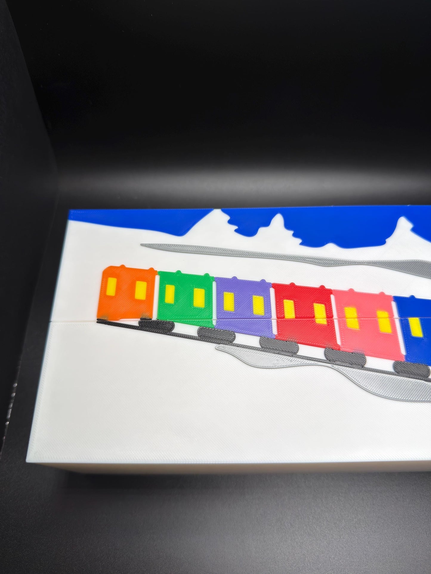 Vanishing Train Car Puzzle | Optical Illusion Dissection Puzzle | 3D Printed Retro Brain Teaser | Do You See 7 or 8 Cars?