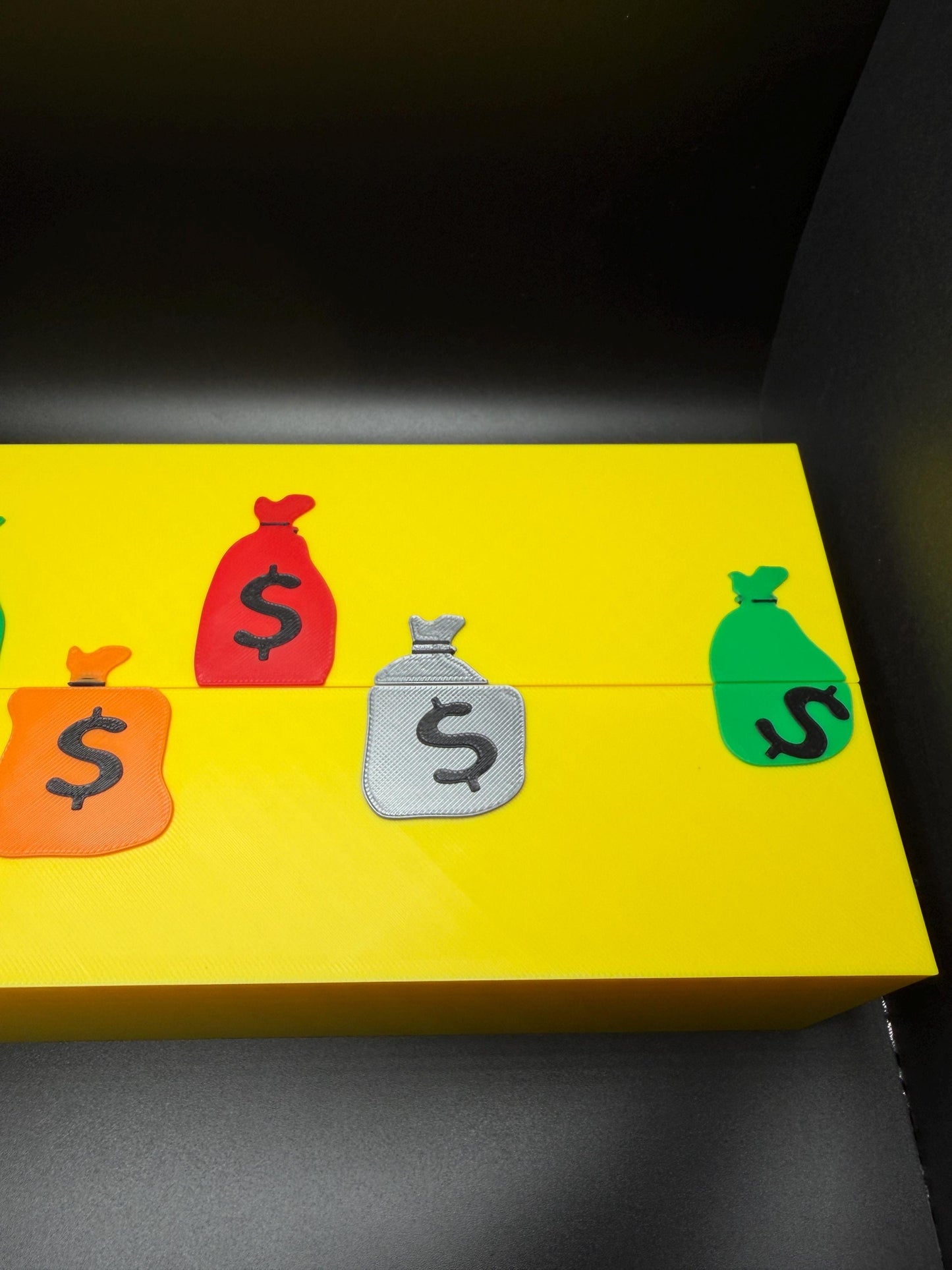 Vanishing Money Bag Puzzle | Optical Illusion Dissection Puzzle | 3D Printed Brain Teaser | Do You See 7, 8, or 9 Bags?