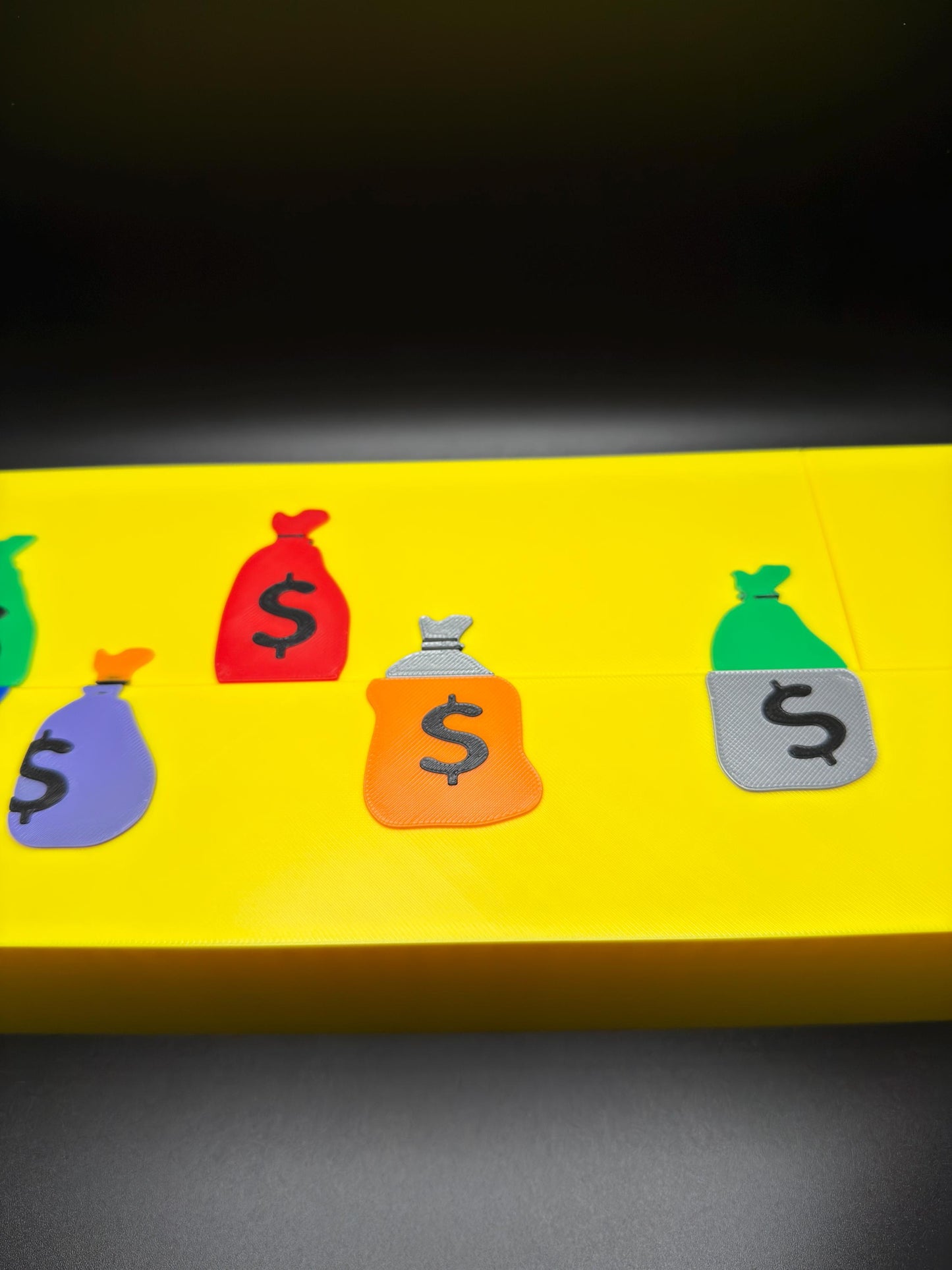 Vanishing Money Bag Puzzle | Optical Illusion Dissection Puzzle | 3D Printed Brain Teaser | Do You See 7, 8, or 9 Bags?