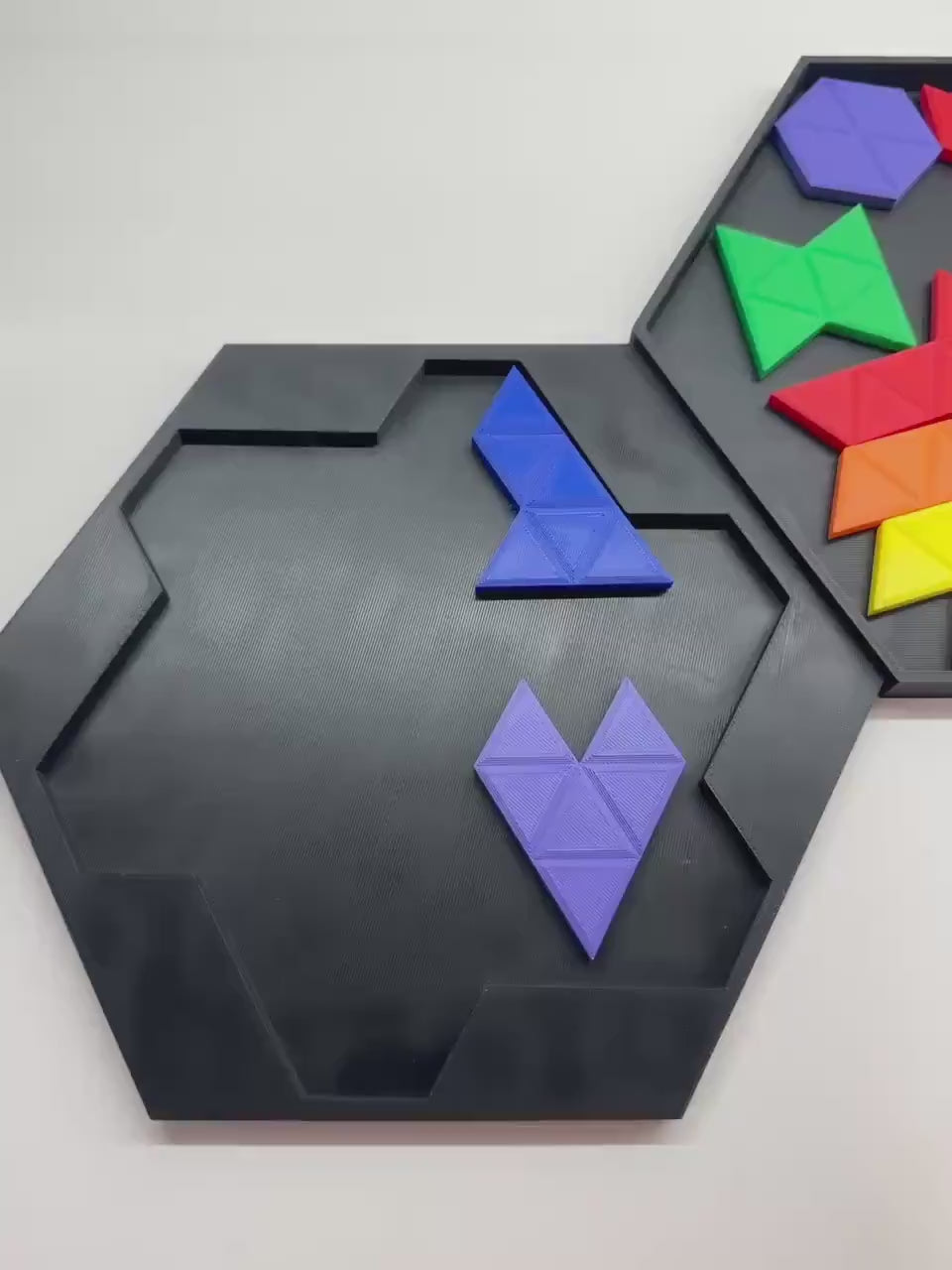 3D Printed Heptiamond Puzzle with Box - 24 Unique Pieces, Double-sided Challenge, Unique Brain Teaser, Fun for All Ages